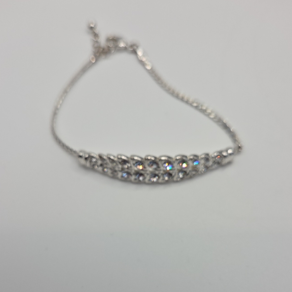 Source Unknown Dazzling Silver Bracelet